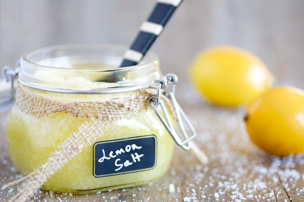 Garam dan Lemon - Panduan Cara Memutihkan Gigi dengan Garam